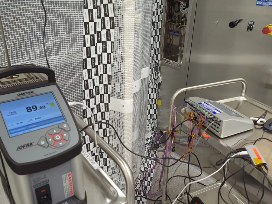 Dry-block calibrator